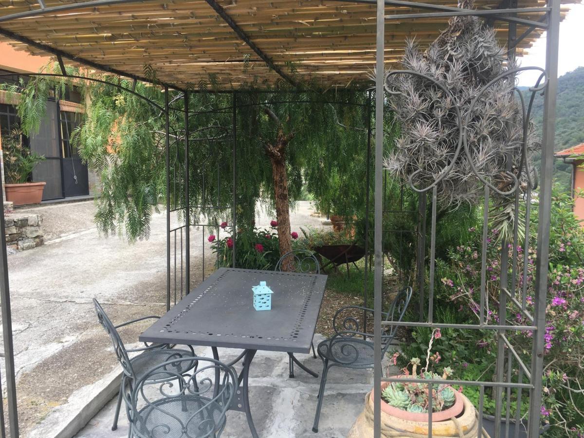 Appartamento Olivo Al Mare - By Host4U Dolcedo Esterno foto